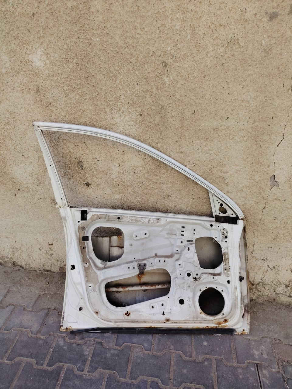 باب اوبترا جهة السايق للبيع
