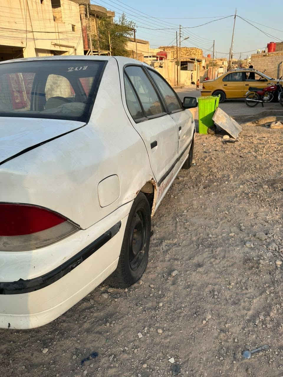 سلام عليكم سمند للبيع مديل 2010سنويه صاقطه بل 2026 بيها كازكيت الاتصال على الرقم ***********
