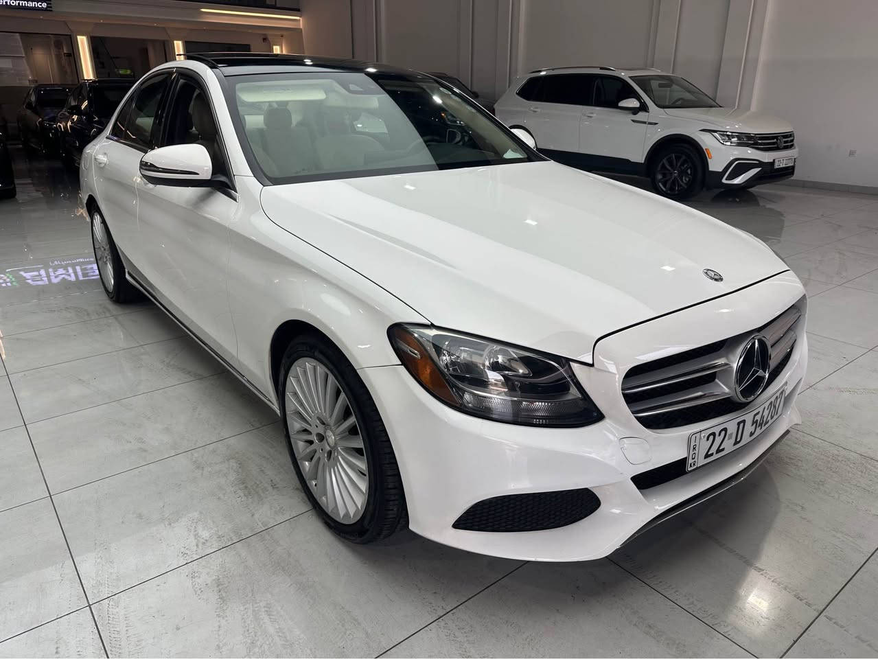 مرسيدس c300 كلين
بى سيوغ بةس يةك ساردى هةيه
دوو سويج 
سعر ١٩٨$ مجال
*********** أربيل, العراق
