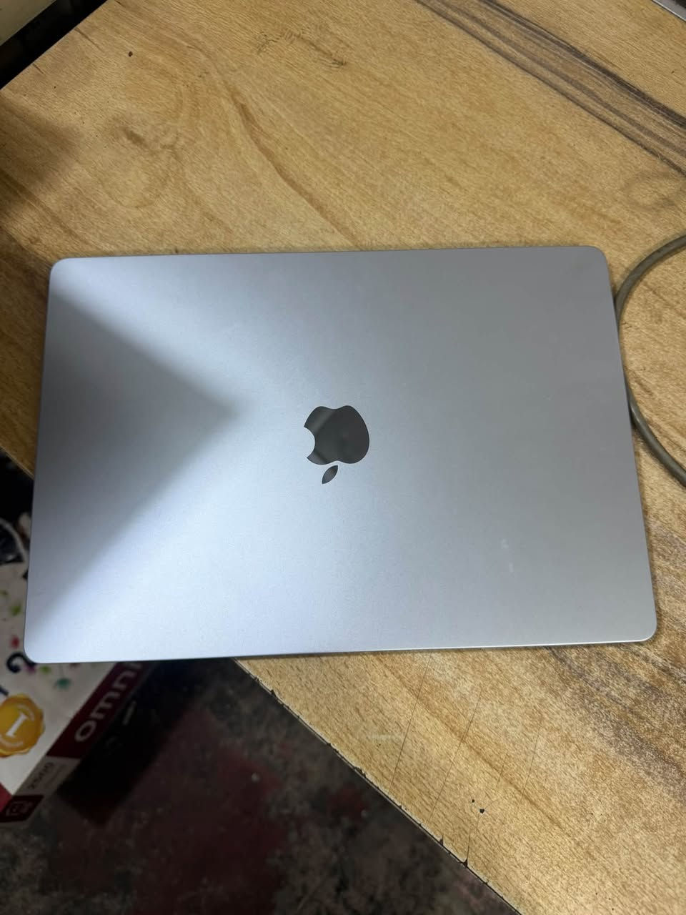 للبيع MacBook Air M4 15-inch
• المعالج: Apple M4
• الشاشة: 15 إنچ
• الرام: [16]
• التخزين: [256]
• اللون: [sky blue]
• عدد دورات الشحن: 16 دورة فقط 🔋
• الجهاز نظيف جداً وحالته ممتازة
• استخدام خفيف
• لا توجد مشاكل بالجهاز
• الجهاز أصلي وكلشي شغال بصورة طبيعية
• مناسب للدراسة، العمل، التصميم والمونتاج
•جهاز ضمان ماستر 
سبب البيع: [متعود على نضام الويندوز  ]
الرقم *********** افضل راسلني واتس اب 
السعر: [تعال خاص و تأمر ]
المكان: بغداد
