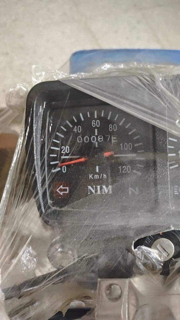 لدراجه نامه اوراق6 سكنر متيازجديده زيرواول تبديله دهن بس مال سحكه المحرك سعر900وبيه مجا بصيط موبايل ***********المكان القرنه
