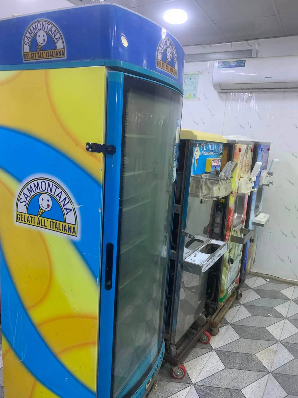 سلام عليكم محلات للبيع الدوره البعيثه مرطبات كامل مكمل الاستفسار ***********
