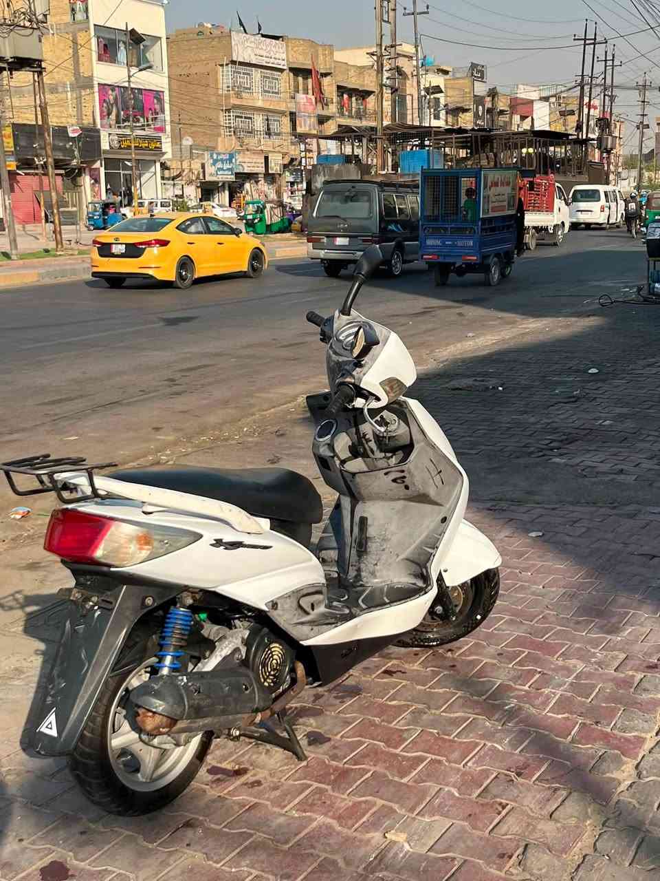 سلام عليكم سكنس فحل نوزل كوري دراجة تلهف ما يحتاج اسولف على نظافة كيلو متر واكف وقارء البانزين هم عداها دراجة اكفلهة من تاير للتاير كلة بلاد  
سعر٧٧٩ 
***********
واتساب رصيد متوفر
