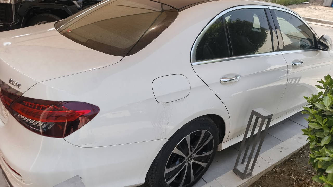🚘 للبيع مرسيدس E200 موديل 2022 ✨
🤍 اللون: أبيض
رقم اربيل 
🌍 وارد خليجي
🔧 حادث: بابين + نصف جام خلفي
💰 السعر: 30,000 دولار
📩 للجادين والاستفسار: التواصل خاص
***********
