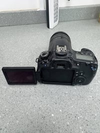 كانون EOS 60D • عدسة EF-S 18-135 • كاميرا DSLR