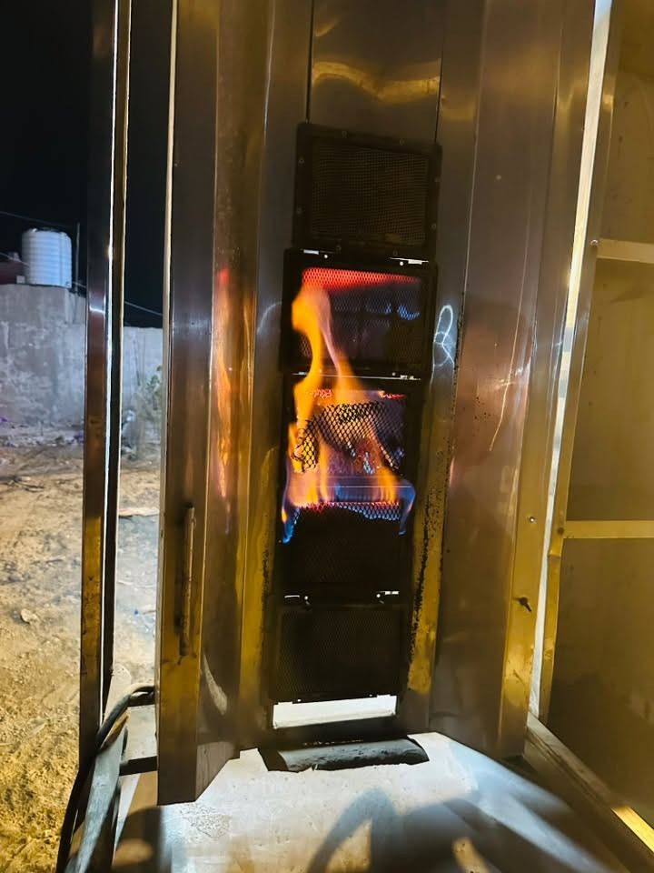 🔥 للبيع شواية كص لحم ودجاج مزدوجة 🔥
شواية ستيل قوية ومناسبة للمطاعم ومحلات الكص والمشاريع.

✅ مزدوجة لحم ودجاج
✅ وياها شيشين
✅ بيها حوامل للشيش
✅ حجم عملي ومناسبة للشغل
✅ صناعة قوية وتتحمل الاستخدام

📍 المكان: بغداد
💰 السعر عند الاتصال والاستفسار

📞 للاستفسار:
***********
