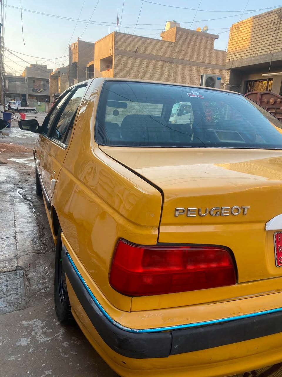 بيجو بارص مديل 15 السياره كفاله من الضربه والصبغ مكينه كير  صدر كله جديد تبريد كهربايات كلهه شغاله رقم جديد إنكليزي بغداد الأمين الثانيه السعر 42 وبيهه مجال  ***********
