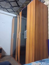 كنتور ماليزي ٥ ابواب ميز وكومدي جربايه تفصال عراقي مع الدوشك مكيف ميدي...
