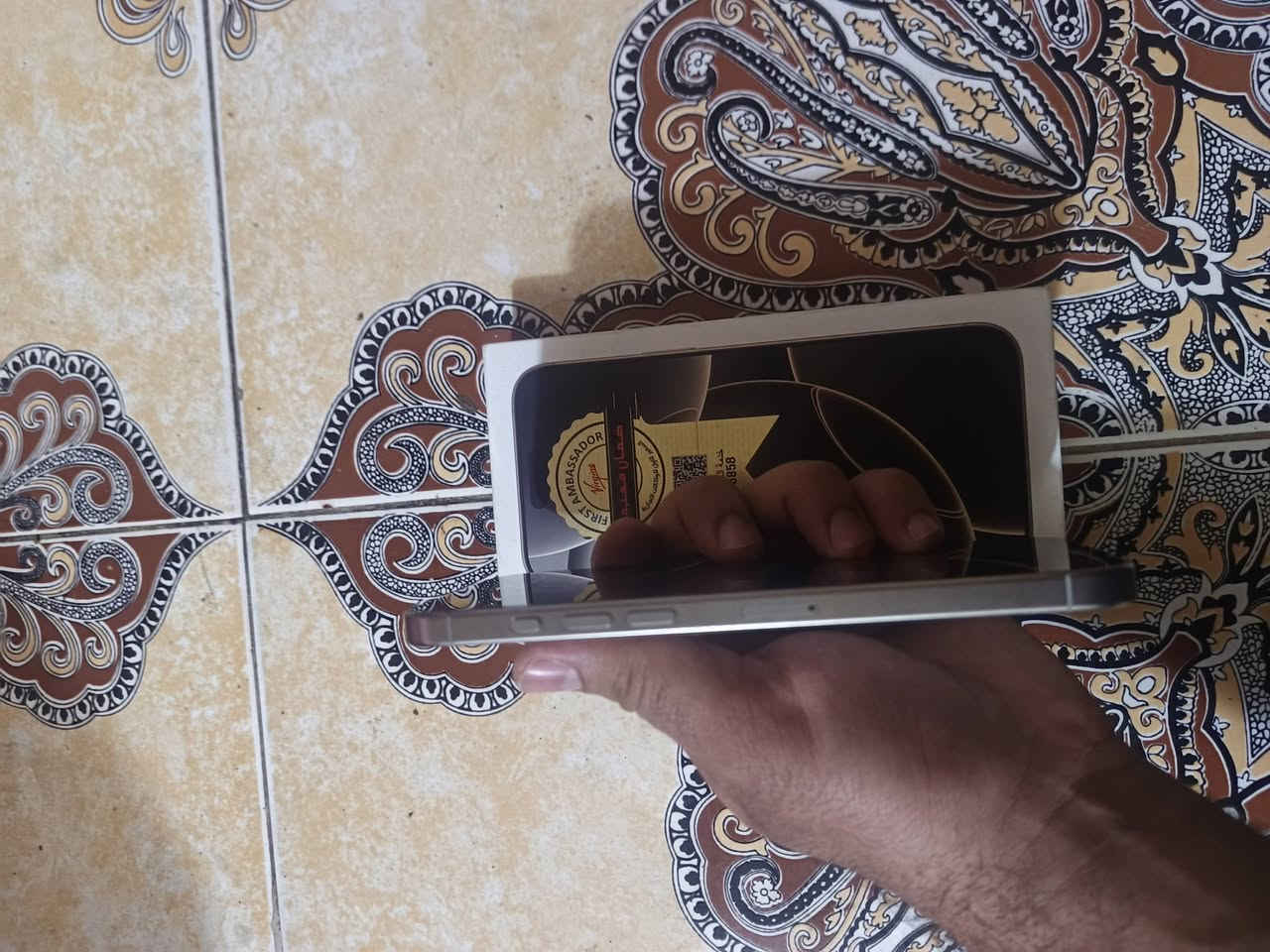 ايفون 16 برو ماكس 256 بطاريه 88 عدد دوراة الشحن 450 الجهاز نضيف ما مفتوح شاصي شخط مابي بس الشاشه بيه شخوط قليله مو واضحات السعر مليون و125 المكان بغداد الشعب ***********

