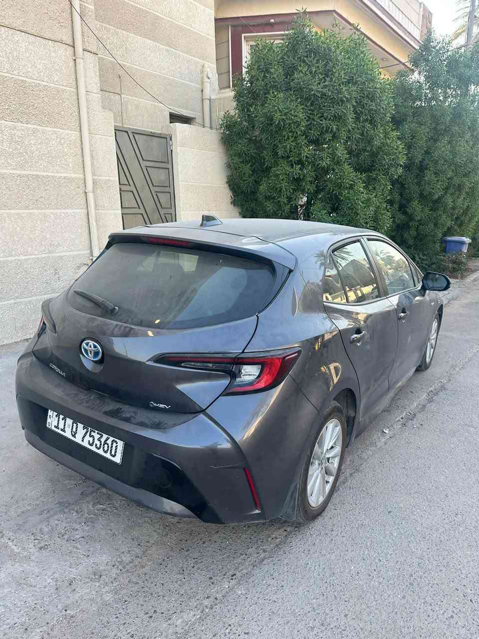 كورلا هايبرد هاشباك ٢٠٢٥ ماشية ١٢ الف محرك ١٨٠٠ رقم بغداد الجديد وارد ياباني ستيرن يمنة راجع كلشي بلاد ايرباك ستيرن بلادي جديد سونار بل صور وصورة الحادث هم وكلشي واضح بل صور جاملغ امامي بس بارد بدون صبغ باب مابيهة ضربة بس كلير بسبب شامرين بطش عليه بل خارج البنيد تعديل وصبغ وماكاعد عدل موضح بل صور ب اسمي تحويل بنفس اليوم عنواني بغداد الدولعي جسر الدباش
ب ١٢٨ قفل ماكو هيج سعر موديل ٢٥ وماشي ١٢ الف يعني زيرو 
***********

