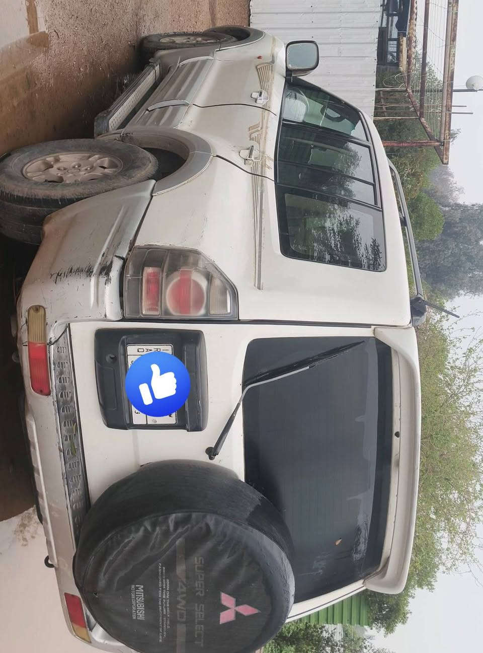 ***********
