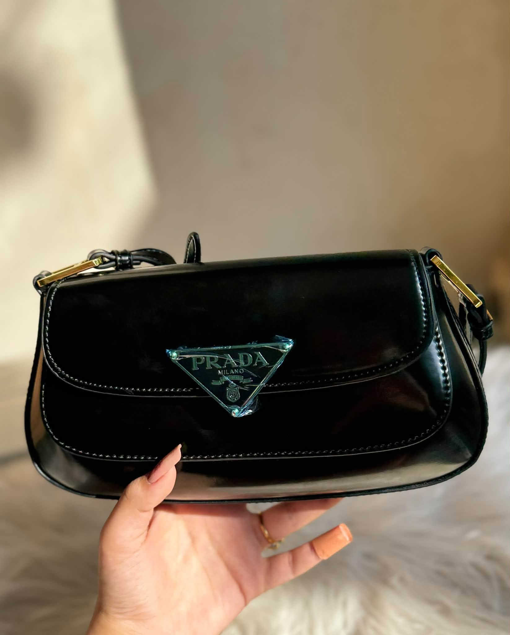 حقيبه ماركه PRADA صنع في MlLANO
