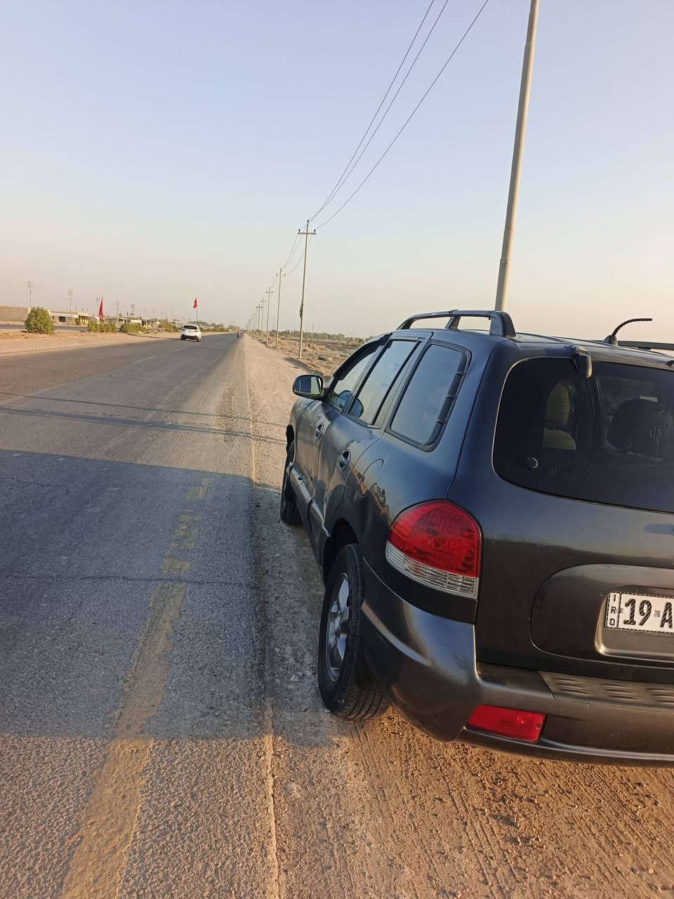 السلام عليكم سنتافي موديل ٢٠٠٦ بسامينه مكينه كير كفاله رقم دولي تبريد شغل حداديه حلو تخم تاير يعني جاهزه ***********مكلف بلنشر غير متواجد على الفيس بابا الطليعه السعر ٧٥ بيه مجال
