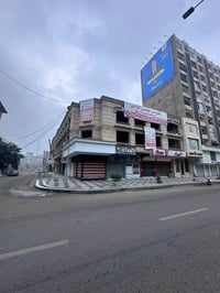 الكرادة • بناية تجارية • ٧٠٠م