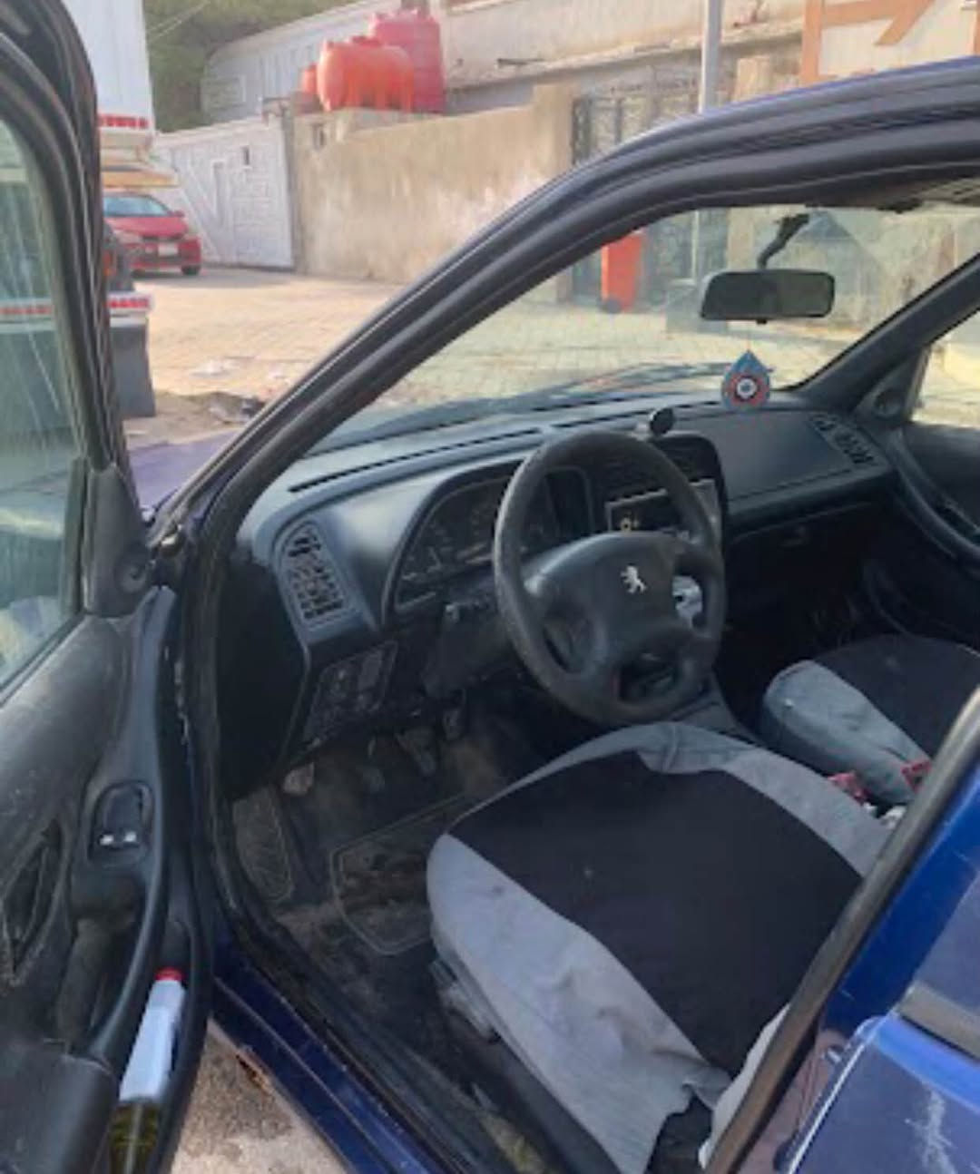 بيجو ٣٠٦ • بدون محرك • بغداد