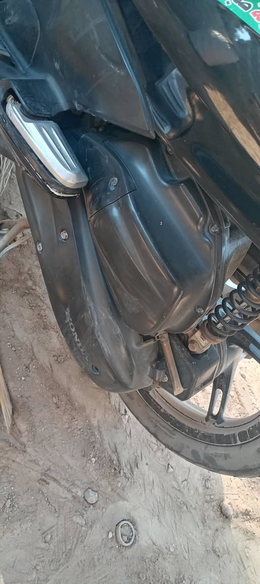 دراجه pcxجيل اول مكينه 125  دراجة  كلها ابلاديه شرط النضافه دراجهة مال رمبه مال معرض المديل 2016 الدراجه مكفوله كفاله عامه محرك مامفتوح بلاديه السعر3000مليون وبيه مجال العنوان/ كربلاء/ طويريج/ السياحي  / اي استفسار الاتصال على الرقم  ***********
