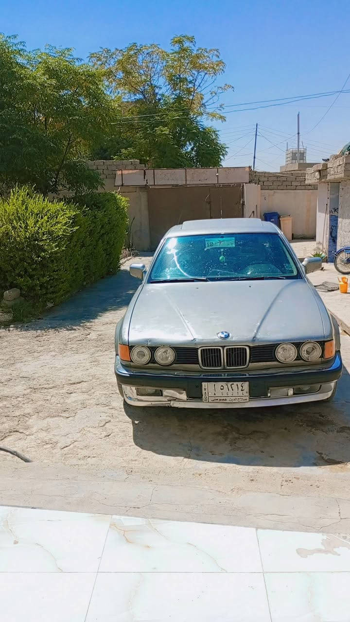 سياره بي ام ٧٣٥موديل 1993مشروع وطني السنويه بالاربعه وعشرين منتهيه عوزها دعاميه خلفيه يعني كفر مابيها صبغ كيرعادي محرك شرط  ابيع تحويل ***********
