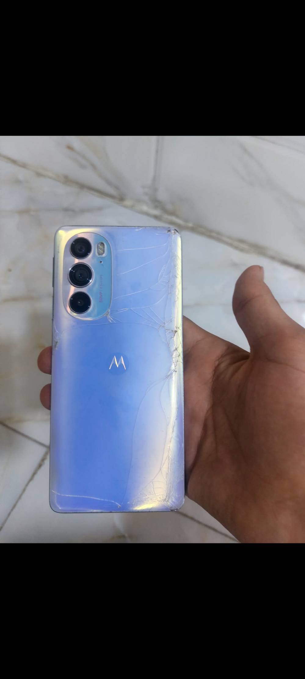 مبايل motorola edge plus 5G UW (2022) الذاكره 128 او قوي بل العاب