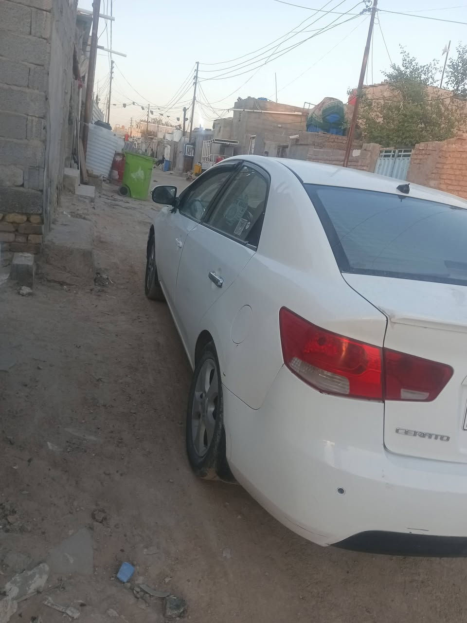 سلام عليكم سيراتو موديل 11 سياره بيه كم قطع ابيع حزام تبريده معوز غاز
مكينه 1600 صارلي  اشهر 4 من شاده سعر 80 وبيه ماجال مكاني نجف 

شراي يتصل ويدلل ***********
