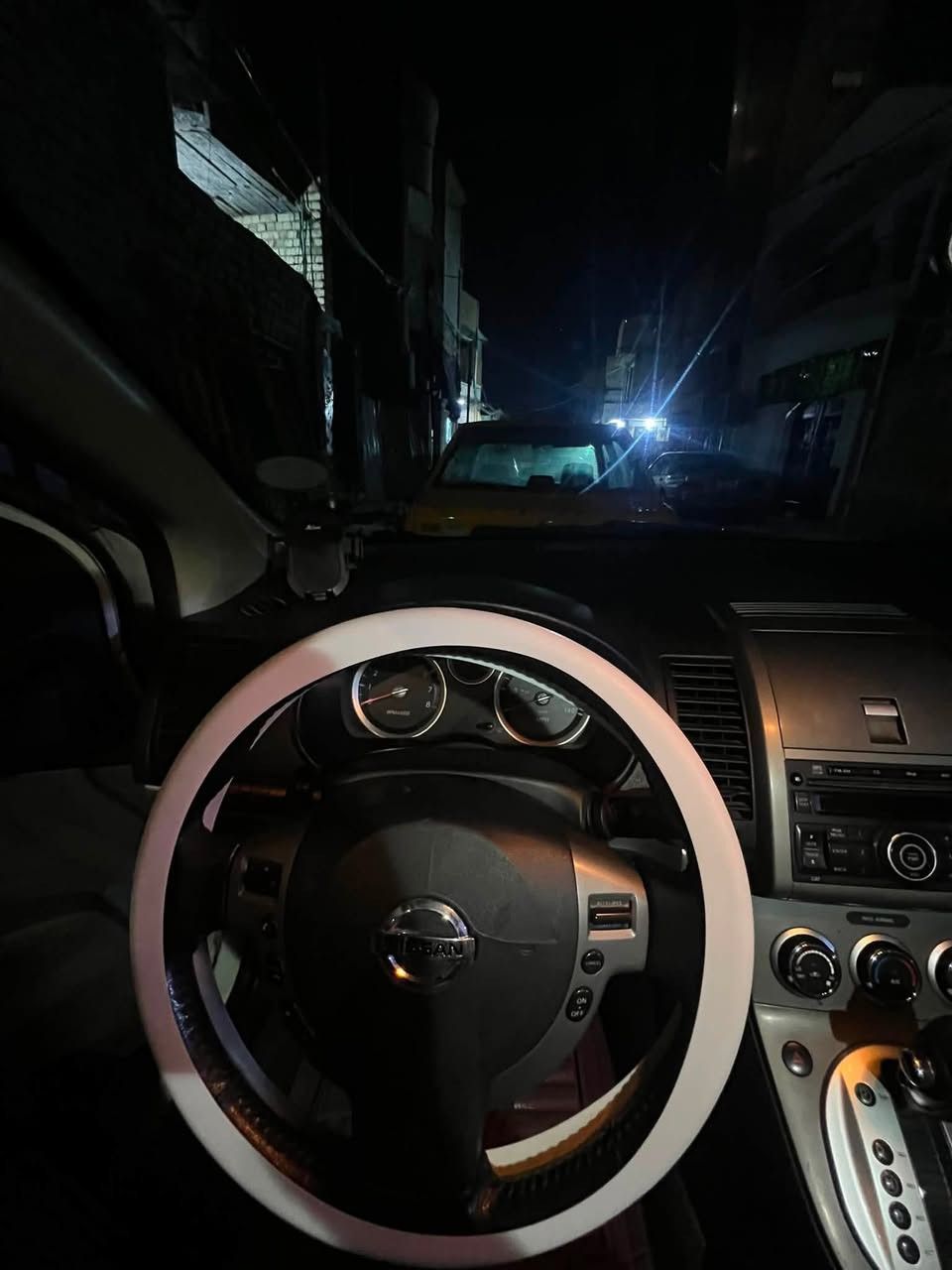 نيسان سنترا موديل 11 امريكيه
كير cvt محرك 2000

بيه قطعتين صبغ بنيد وجاملغ بدون دواخل 

ادامه كامله مسويله بلكات نوزلات مجاول فيتبم عبوه كلهاً جدد مبدلهاً 

محرك جديد مشدود 

تبريده ثلج كهربائيات كله شغاله 

دوشمه جديده 
باتري حديد شاده

بصمه السياره تحكمات ستيرن نضام سبورت 

معروضه ب68 مكاني الغزاليه 

***********
