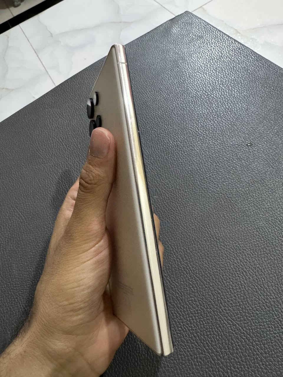 Samsung S23 Ultra
جهاز مستخدم و نظيف جداً
ذاكرة 256
كامل مع الكارتون والملحقات
مع هدية راس شحن 25w
وسماعة انكر R50i  الاصلية + اربع حافظات
العنوان / الديوانية - الحمزة الشرقي
السعر 825 وبي مجال قليل
او مراوس ب S25
للتواصل الاتصال : ***********
