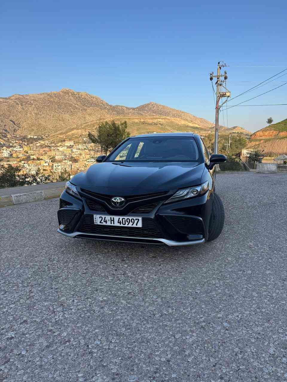كامري 2024 xse full فووول
ماشيه 30000 km 
الصبغ الي بيها تكمتين وجاملغ امامي بدون ايرباك وحادثها واضح بالصور  . سعر السياره 188$ ورقه وبيها مجال  مكان السياره موصل ودهوك 
*********** دهوك, العراق
