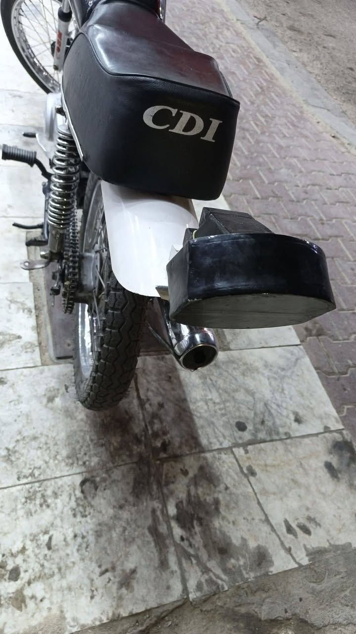 نامه شلامجه للبيع تعمير جديد كله 26 محرك نامه أم الباركود مديل 22 مفتوحه مره وحده كازكيت وربل ولف جاهزه لاخير مناقصهه شي ماعده تانكي شويه تعبان صبغه العنوان البصرة قضاء الهوير السعر 550 وبيهه مجال مو شراي لاتراسل وتكسر بالسعر رجائا ❤ متواجد ماسنجر واتساب ***********
