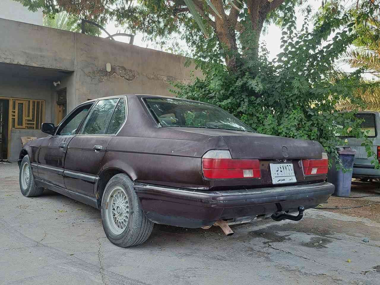 للبيع بي ام سعرها بلاش (٢٤) وبي مجال قليل شرط التحويل رقم انبار راعيها بكربلة يريد تحويل كير وكينة ياباني 
٣٠٠٠ حدادية جديده ستيرن مي 
بريك بالمكان تخم تاير كلش ناعمه 
بالمشي سياره جارده احلا من صور نصبتها كلش حلوه مكاني كربلاء 
***********
