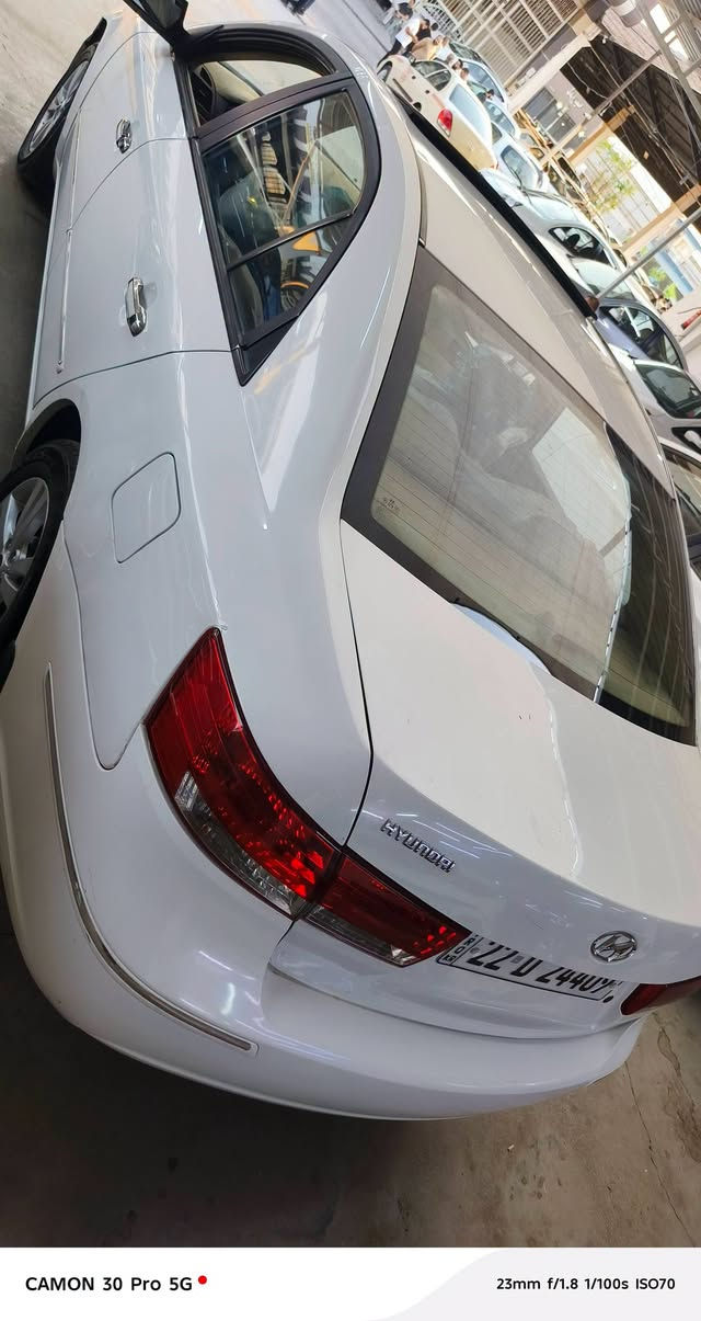 للبيع سوناتا موديل 2011 خليجي سعر 115 بيها باب خلفي نص جاملغ خلفي فقط سياره جاهزه شرط تبريد تخم تاير صدر سيارة مال جناي سياره فول فتحه يرهم بيع قسط مقدمه 80 شهريا 3 ورقات بدون كفيل بدون ضمان انطيك وكاله لحين تسديد المبلغ احول ب اسمك  مكاني اربيل الاتصال ***********

نص مكتوب في الصور:
- CAMON 30 Pro 5G 23mm f/1.8 1/100s ISO70
- CAMON 30 Pro 5G 23mm f/1.8 1/100s ISO272
- CAMON 30 Pro 5G 23mm f/1.8 1/100s ISO301