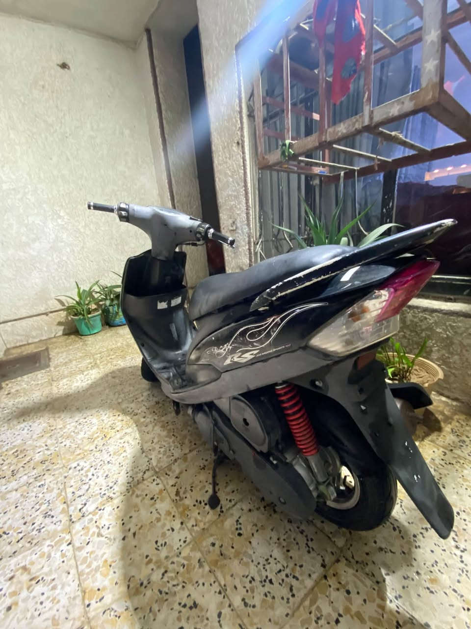 ماكس عدلة • بلاديه • الأمين الثانية