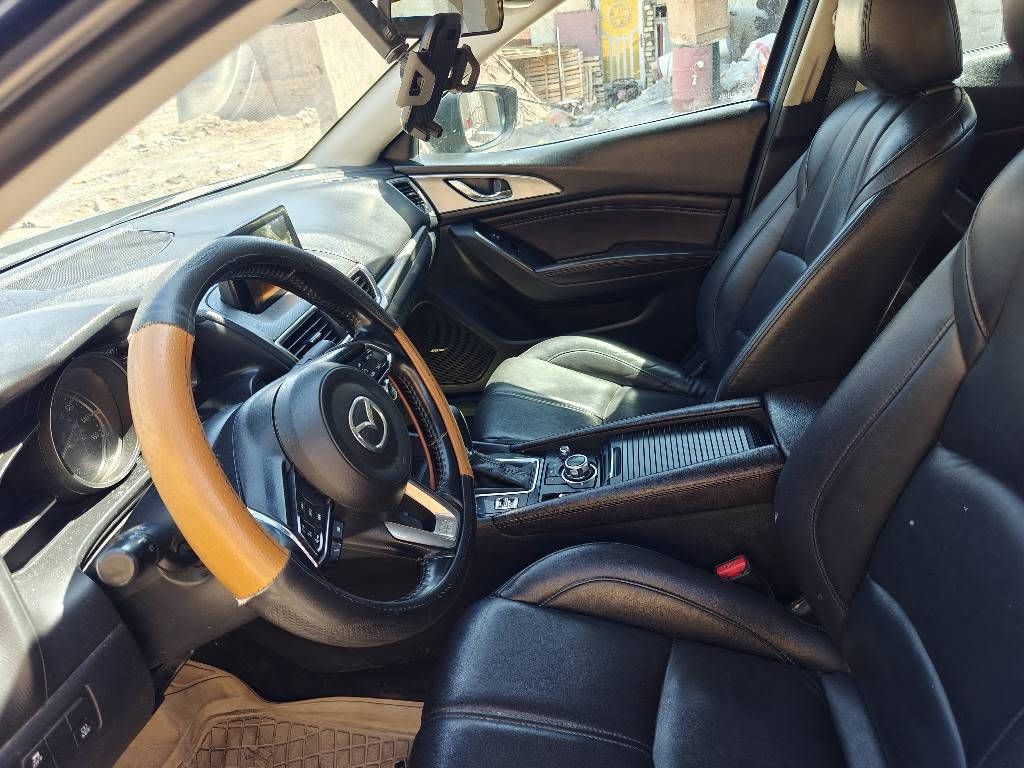 السلام عليكم 

مازدا زوم 3 موديل 2018  امريكي| Mazda zoom3 2018
بجم كبس بلادي

مواصفات فول Full (بصمة تشغيل.ابواب.سايدبريك|فتحة|تحكمات ستيرن|شاشة كاربلاي ماوس تحكم خاص بيها| كشنات جلد بالكامل تدفئة داخلية تحكم كهربائي| سستم صوتي bose| حساسات تنويه|تبريد منفصل) وبعد الخ...

مكينه 2500 تنفس طبيعي سكاي اكتف Skyactive 

وضع امريكا بالصور بسيط جدا 

 السيارة بلادي جاهزة ادامة جديدة
 سعر 107 $

مكاني ديالى/ بلدروز

*********** بلاد رز, ديالى
