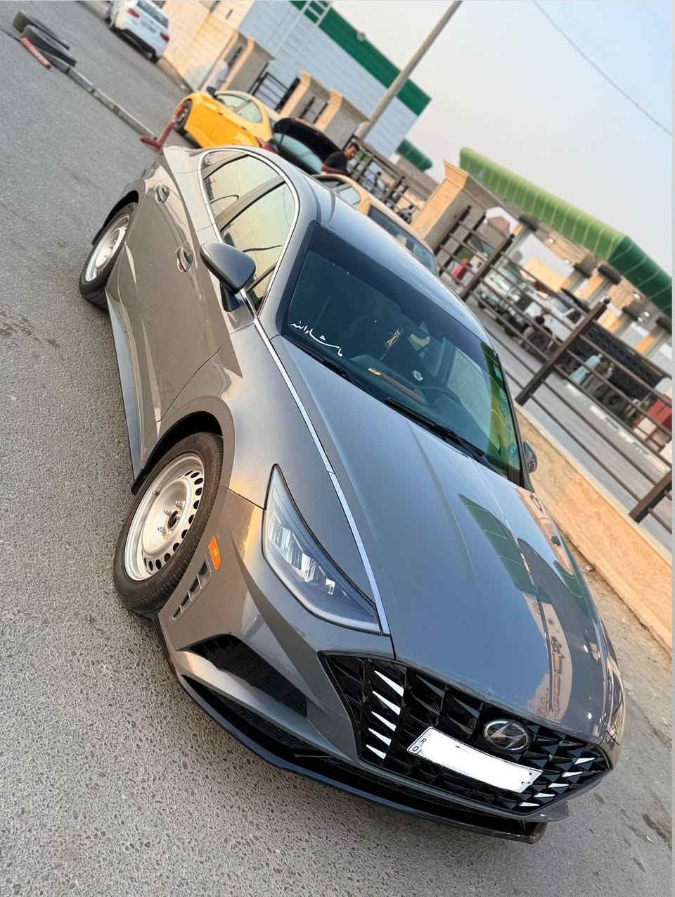 السلام عليكم ورحمة الله وبركاتة.
سياره سوناتا 2023 للبيع .

وارد امريكي محرك 2500 تنفس طبيعي  .

السياره قطعه وحده تبديل بلاد . بمواصفات أمريكية .
 
السياره رقم معوقين قادسية .

السعر 153 .
المكان الديوانية .
للاستفسار . رقم الهاتف .
‭***********
