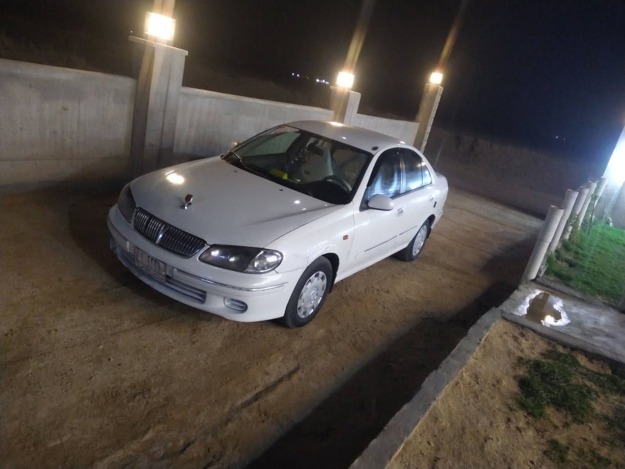 السلام عليكم سني للبيع موديل 2003 صلاح الدين الماني سنويه ل2029 مكان السياره بيجي ناحية الحجاج السياره جاهزه من كلشي كلشي ما ناقصها برغي سعر 70 بيها مجال للشراي ***********
