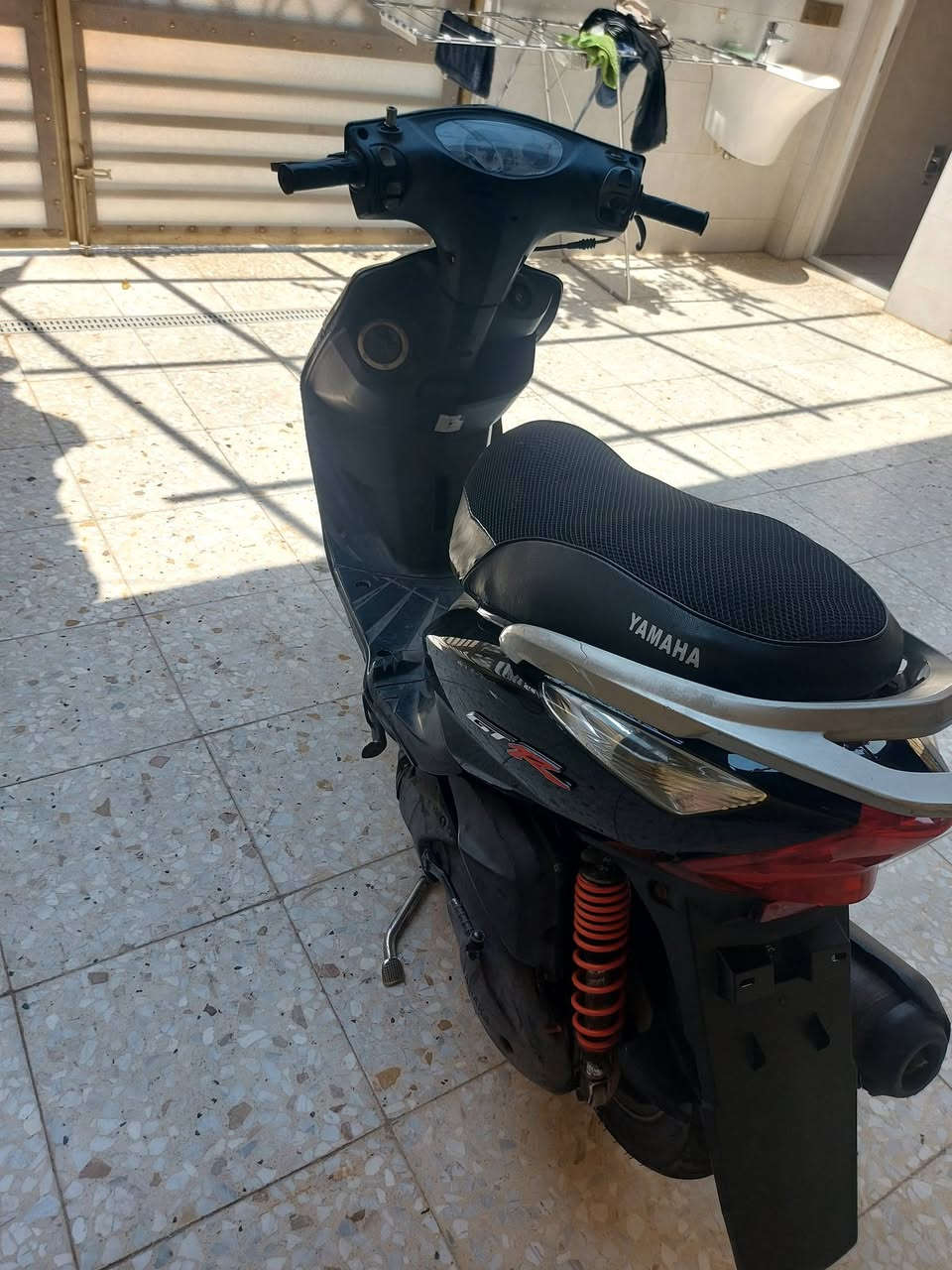 تفاصيل داخل الصوره
