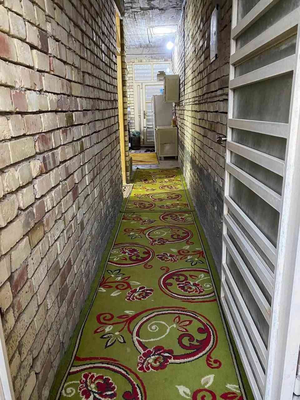 إسلام عليكم البيت البيع سند الأرض زراعي مساحة 100 متر 5*20 موقع لبيت خلف معمل الغاز البيت بي نقوصات سعر 50مليون وبي مجال تواصل على هذا رقم ***********
