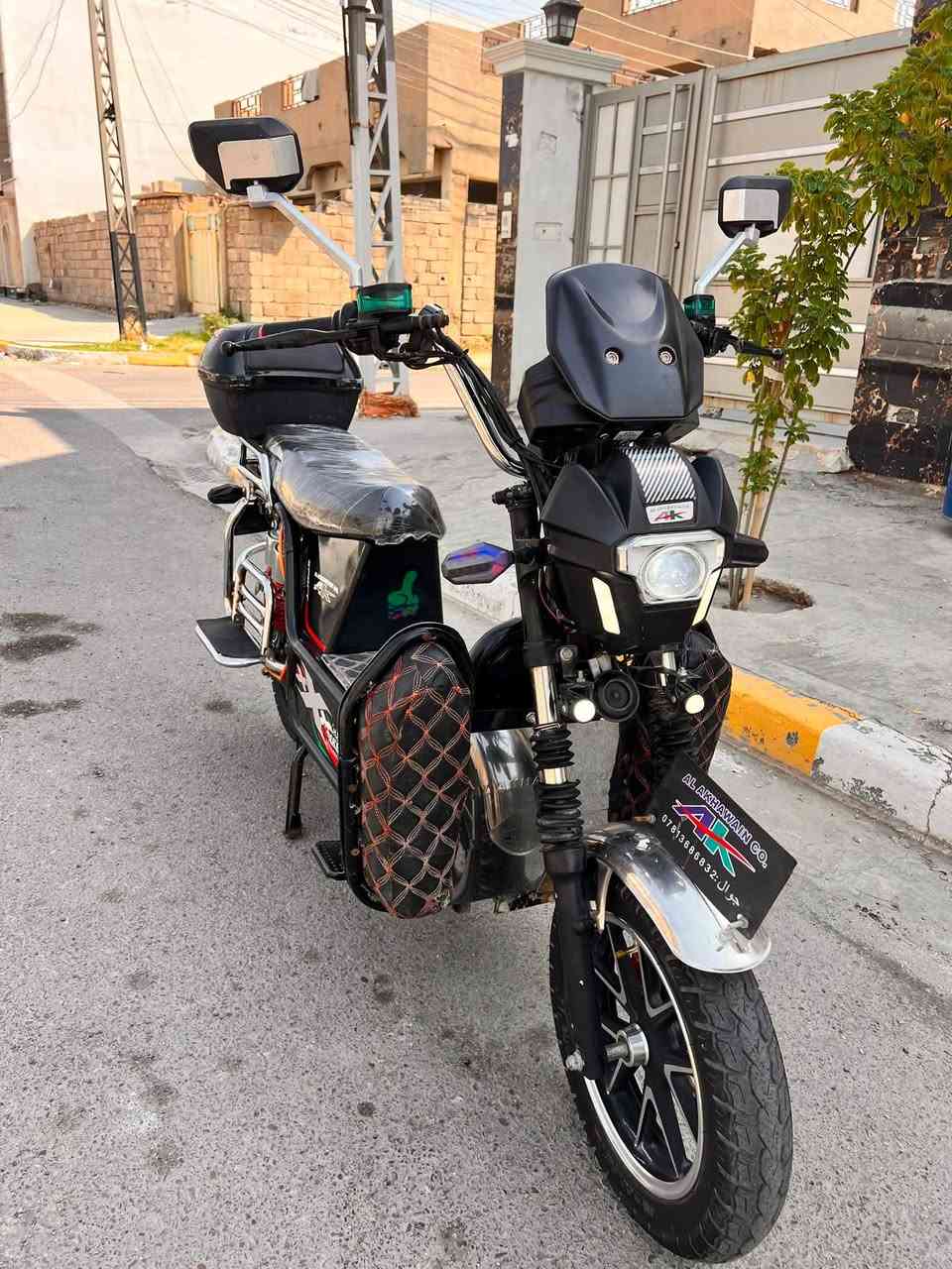جبلي الاخوين  ام البصمه 
نضافه فول 
6 بطاريات ع الفحص 
جهاز نذار مانع السرقه 
السعر 525 وبي مجال 
***********
‭***********
