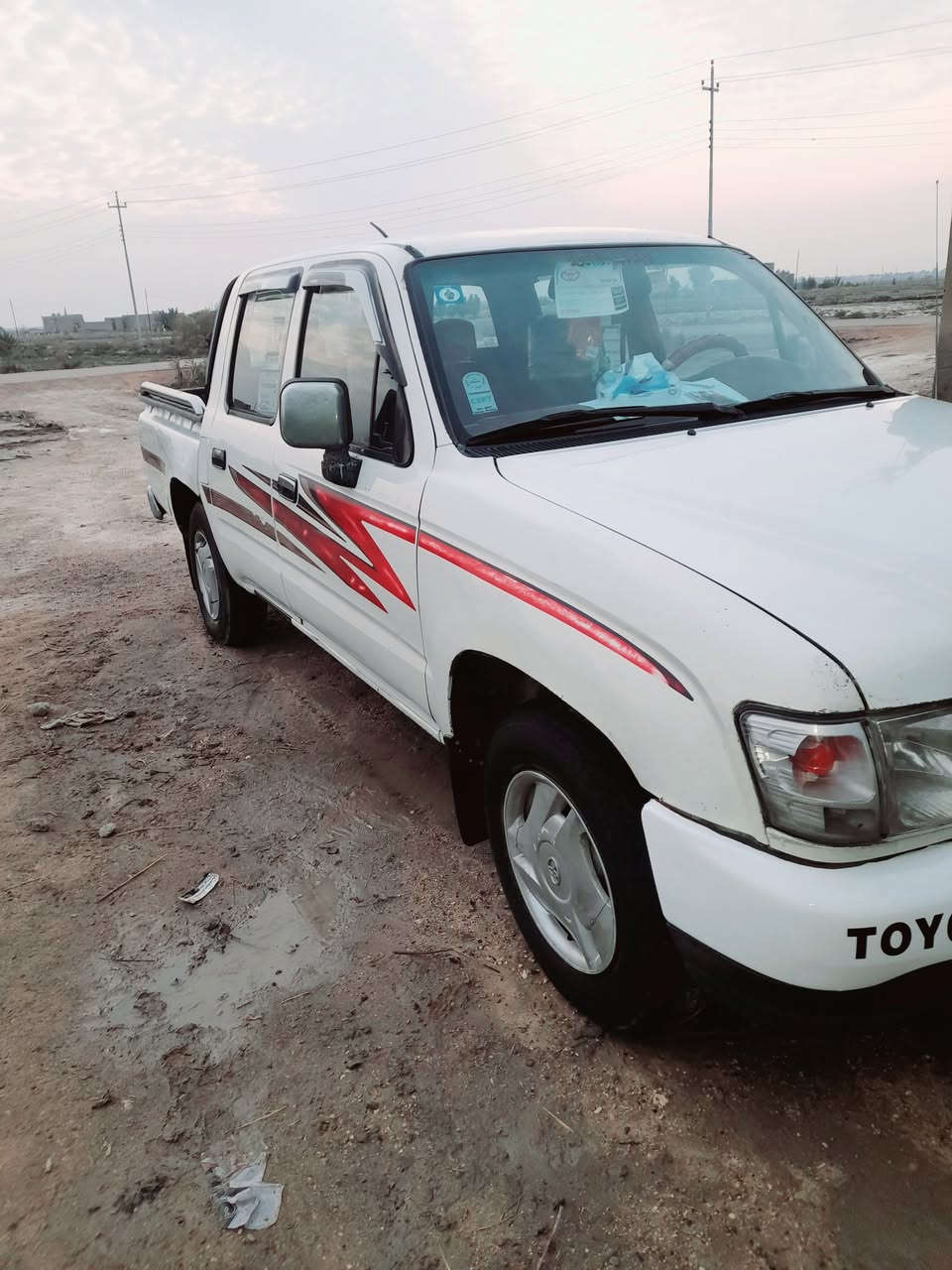 TOYOTA 
جمره ٢٠٠٢ مكفوله نظيفه وجاهزه كير ومحرك وشاصي وحداديه رقم بصره انكليزي بسمي سنويه لل ٣٠ المكان سماوه 
ترهم بيع ومراوس 
***********
