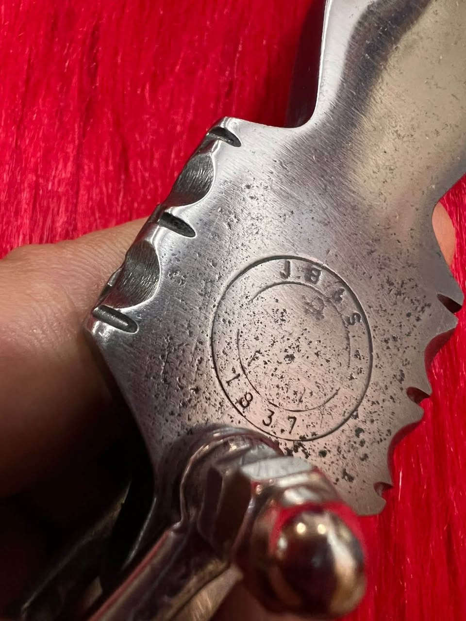 سلام عليكم مسحتد ناعم وجهين شرط الشغل الختم كدام عينك ل الاستفسار خاص او ***********
