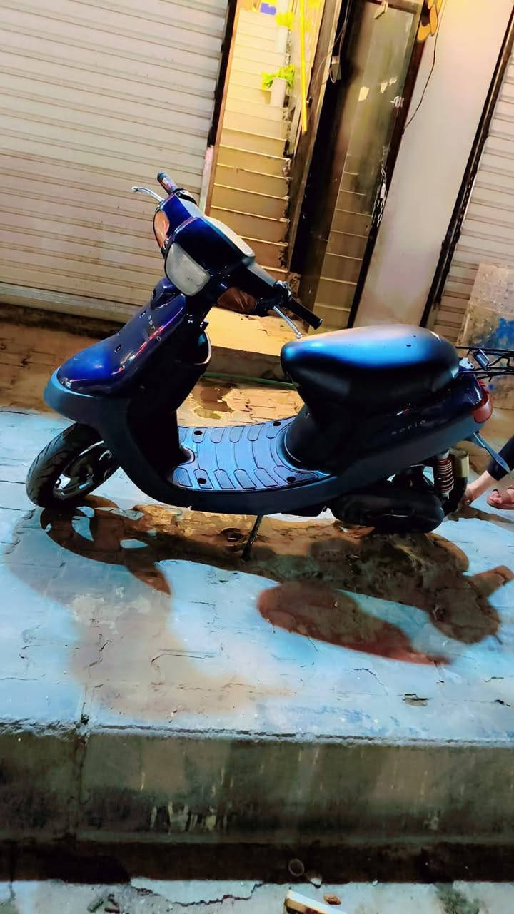 سلام عليكم دراجه بطه  للبيع  مفتوحه مره واحده الدراجه الكهربائيه شغاله السعر 225 وبيهه مجال  العنوان كربلاء  شارع السناتر مقابل فندق العمده الاتصال ***********
