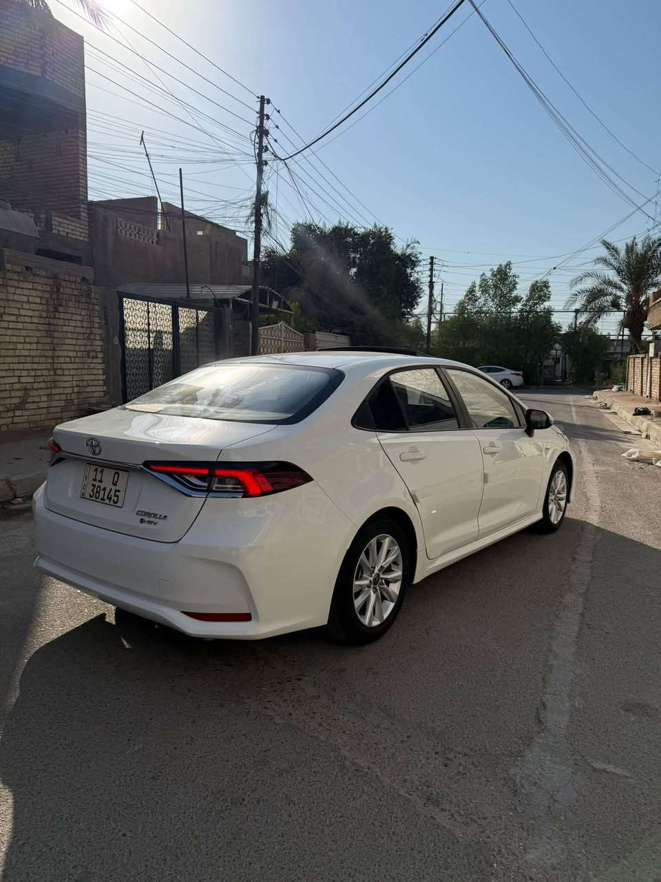 🚗 تويوتا كورولا 2024 (هايبرد) للبيع 🚗
المواصفات والتفاصيل:

 الموديل: 2024

 المحرك: هايبرد (اقتصادية جداً)

 الشكل: خليجي

 المسافة المقطوعة: 25 ألف كم فقط

 فتحة سقف

 بصمة تشغيل ودخول ذكي

 مقاعد (كشنات) كهرباء

 رادار وتحديد مسار

 نظام التوقف الذاتي (مانع التصادم)

 السيارة بحالة ممتازة وجاهزة للتحويل

💰 السعر: 140 ورقة (14,000$)

📍 للتواصل والاستفسار:

📞 ***********
