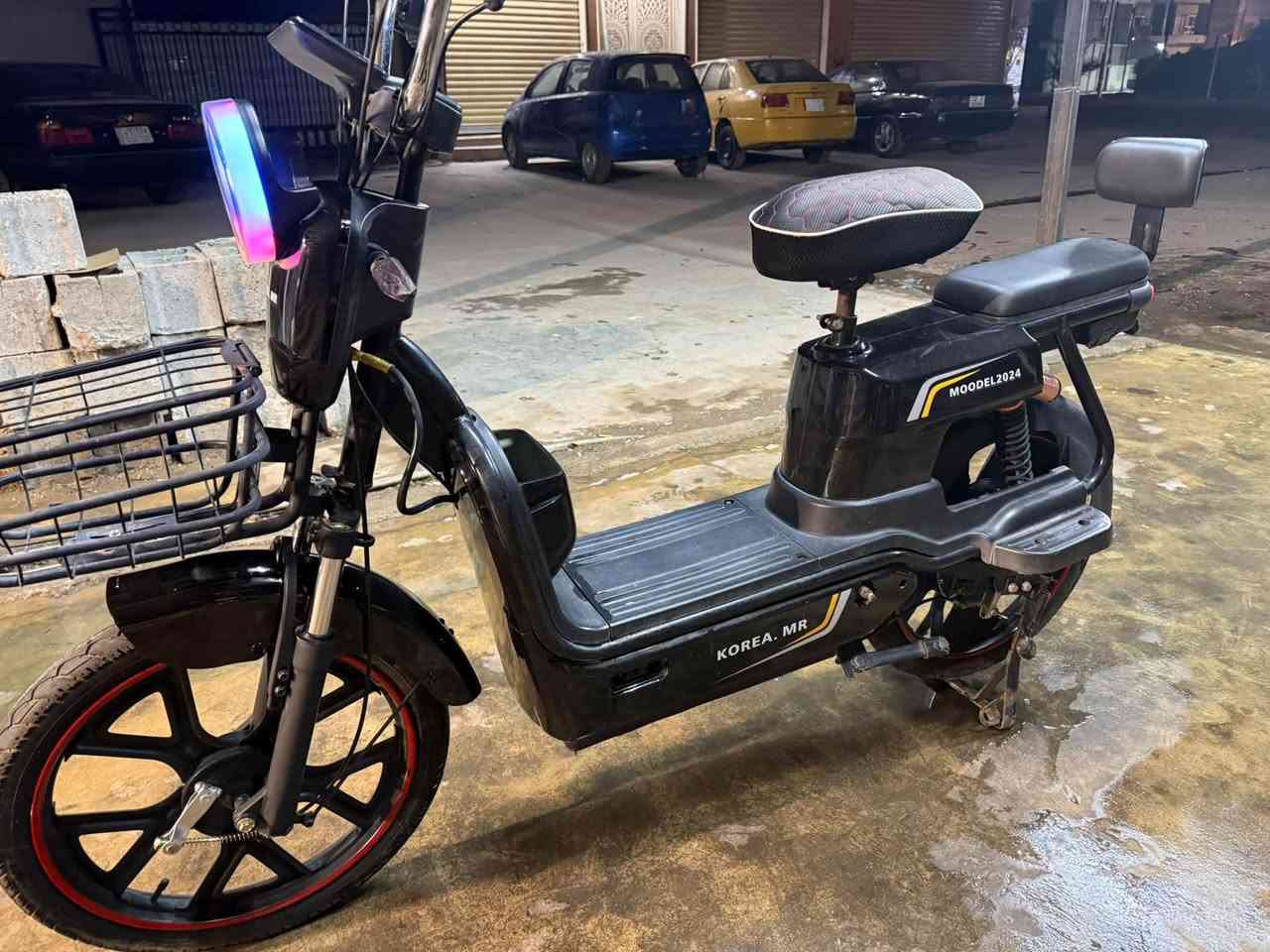 بايسكل شحن مابي اي عيب بطاريته زينات سعر 250بي مجال شي قليل 
هذا رقم موبايل *********** 
عنوان كركوك
