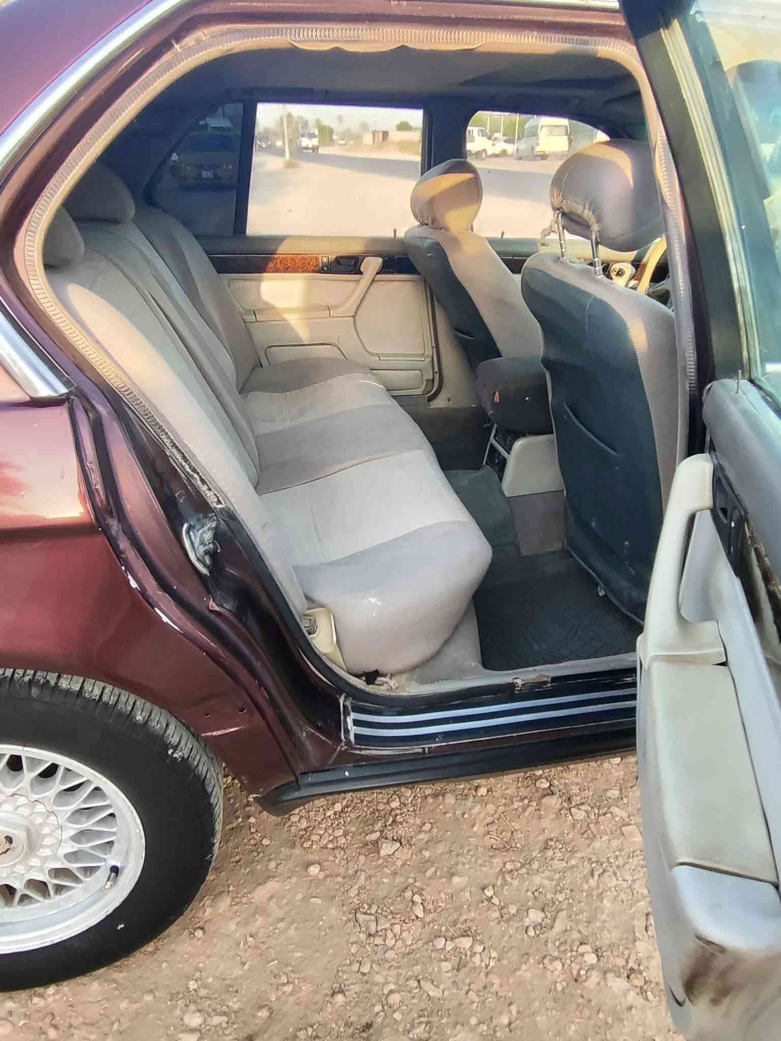 السلام عليكم بي ام 730
موديل 92
كفاله عامه من كلشي ومابيه شي ميشتغل 

اكرر كفاله عامه ومابيه شي ميشتغل 

رقم بغداد تحويل مباشر 

للبيع او مراوس 

38 وبيه مجال 

بابل نيل 

***********

نص مكتوب في الصور:
- Republic of Iraq