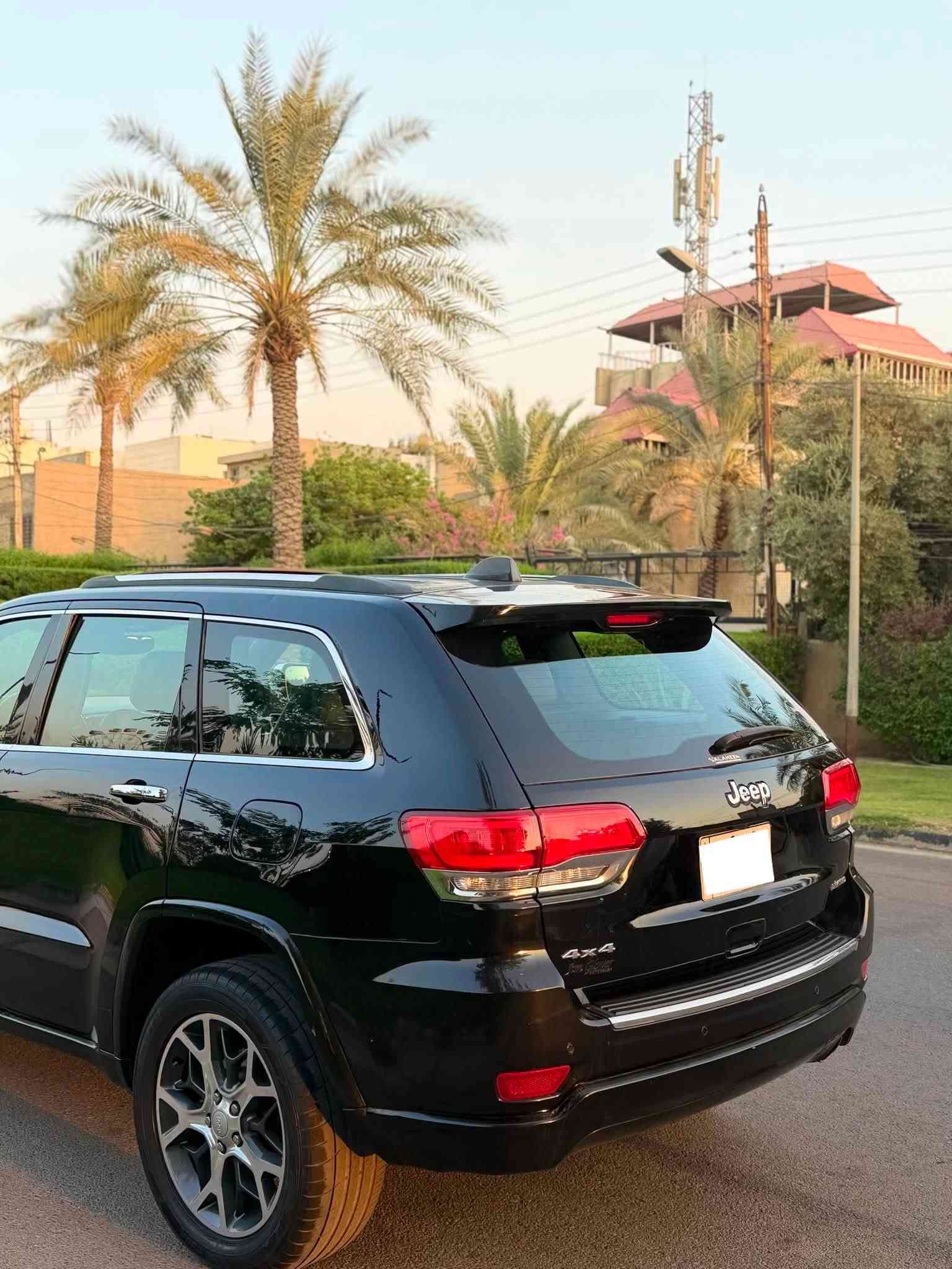 السلام عليكم 
جيب ٢٠١٩ لمتد رقم بغداد
فول مواصفات
جنطه كهرباء
فتحه سقف
كشنات كهرباء+خزن ميموري
اشاير مري
كشنات جلد
تشغيل بعد+بصمه دخول
فورويل 
السياره مكينه كير مكفولات من الفتح 
صدر امامي خلفي جديد السياره بيها (خمس قطع صبغ)
السياره حيل حلوه وناصبه 
ومعروضه بسعر مناسب جدا
مكان السياره بغداد
***********
