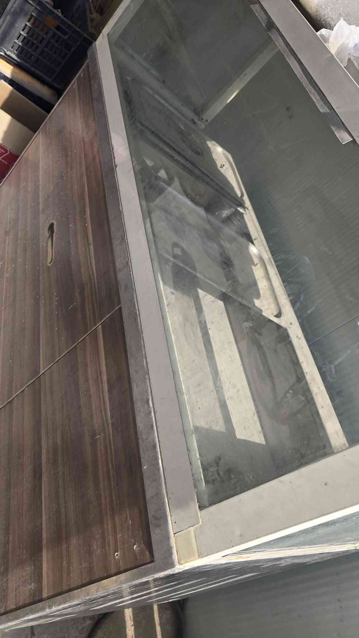 ديوانيه • عدة مطاعم • طباخ ٥ عيون