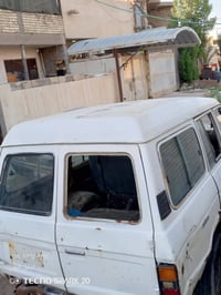 تويوتا لاندكروز البيع مديل 85 رقم ديالى خصوصي مكينه شغاله كشر كدام عين...