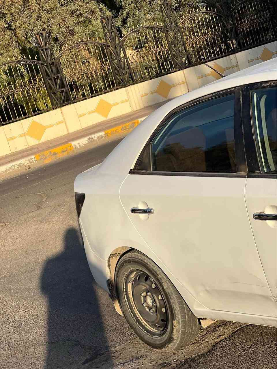 سلام عليكم سيراتو. مديل ٢٠١٢ خليجي 
بيه قطع صبغ ابيع حزام. 
منضومه غاز 
منضومه تبريد جديده 
ادامه على مكينه 
كير ٦نمر 
مكينه ١٦٠٠
تايرات جدد 
داخل نضيف 
نواقص 
بيه صوت راجز 
وبيه داريم شفت ايسر 
فقط 
السعر ٧٦
مكان الدوره 
*********** بغداد, العراق
