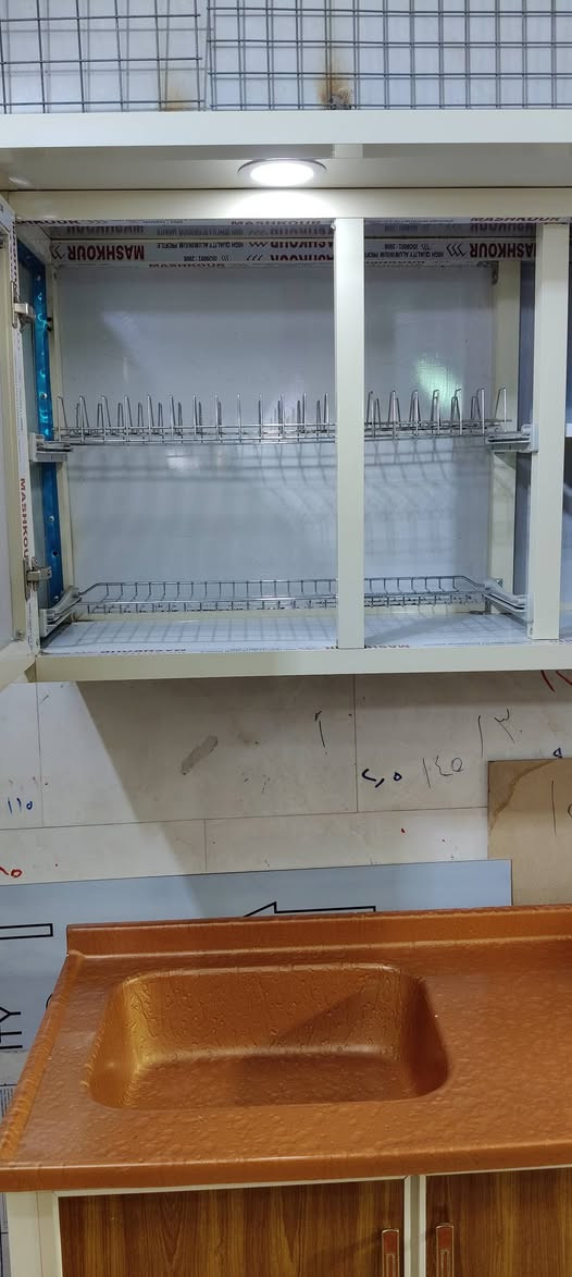 كل التفاصيل و القياسات موضحه بالفيديو بغداد الشعب *********** متواجد واتساب أو خاص أو اتصال راسلني عالسعر يوجد توصيل بكروه حسب المكان
