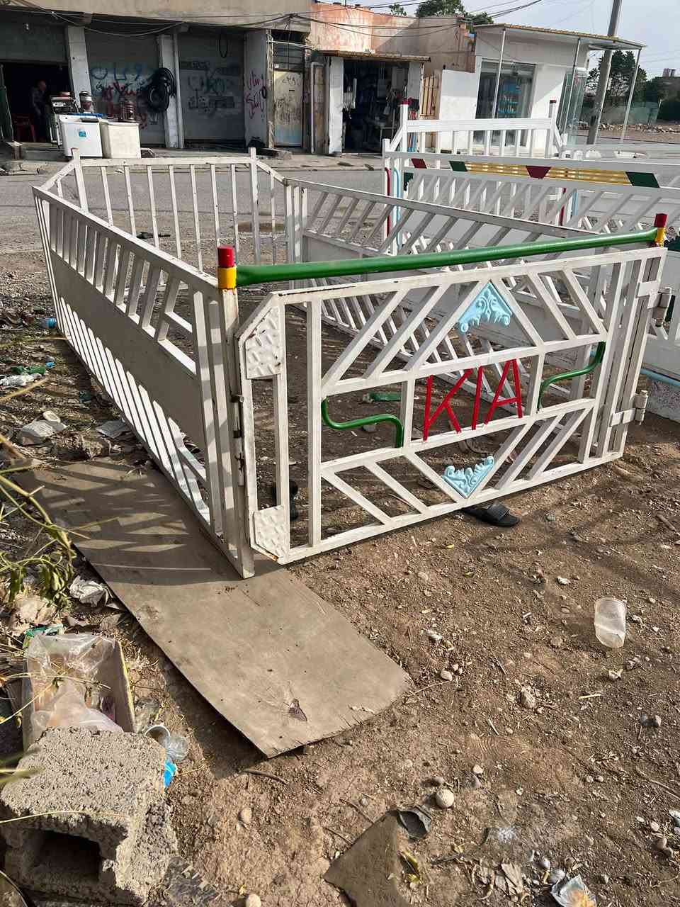 دبة عادم • جديدة • بلا خدش