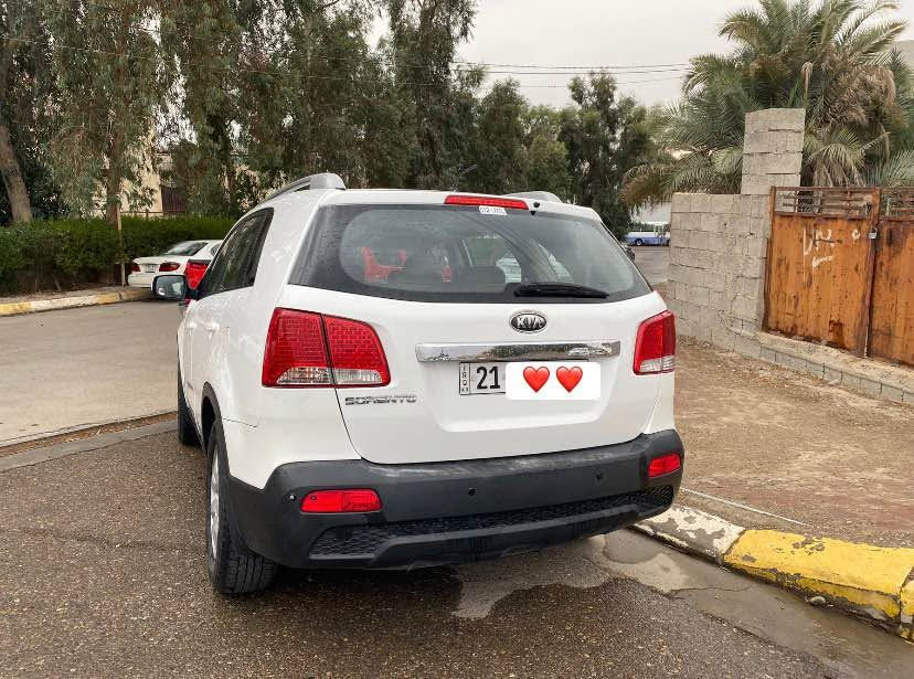 سورينتو ٢٠١١ • ٢٩٠ الف • بنزين