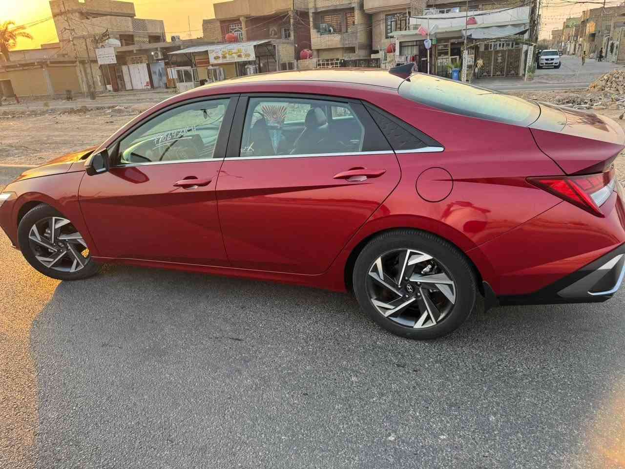 النترا 2024 لمتدد فول (خمس كامراة )
السيارة فول للخير 
ماشيه ٢٣ مايل 
ستخدام شخصي 
حادثه كماا موضح لجاملغ فقط جان داكي بارد بعمان ومن وصلتني ما عجبني شغله وصبغته 
ليبل واحد لسياره 
للستفسار :***********
